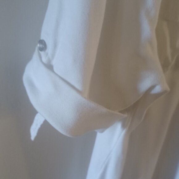 Croft & Barrow White V Neck Short Sleeve Great Condition Button Cotton Top XL - Picture 2 of 5